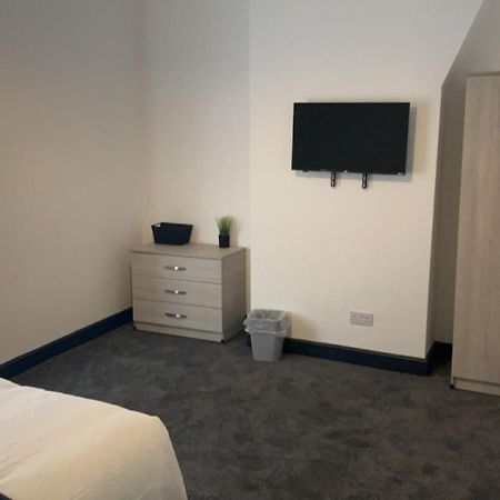 Houghton Guest House 2 Stoke-on-Trent Buitenkant foto